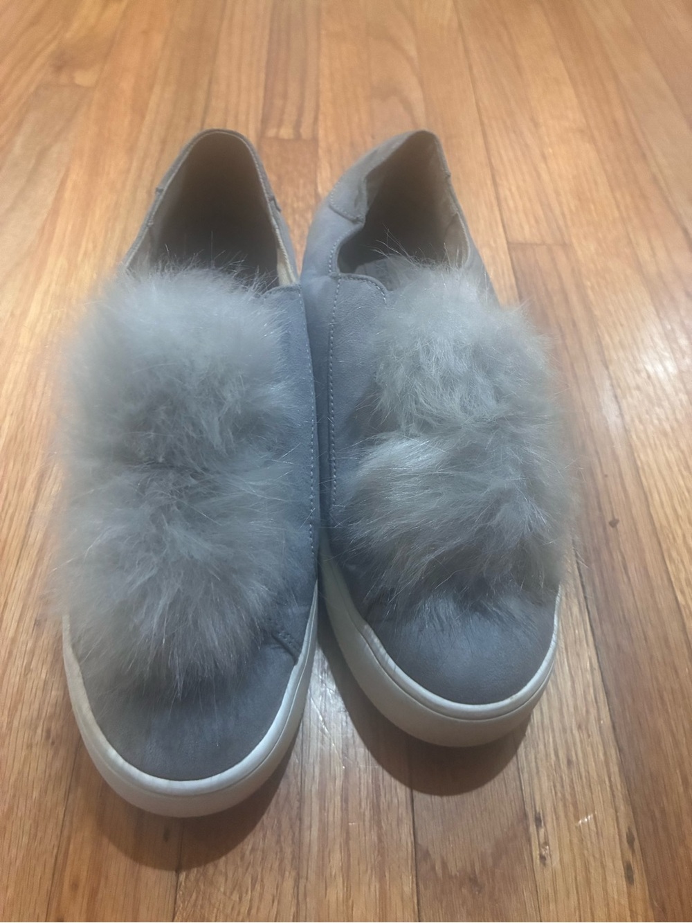 Steve Madden size 8 Slip-On Pom Pom Casual Sneakers - Gray
